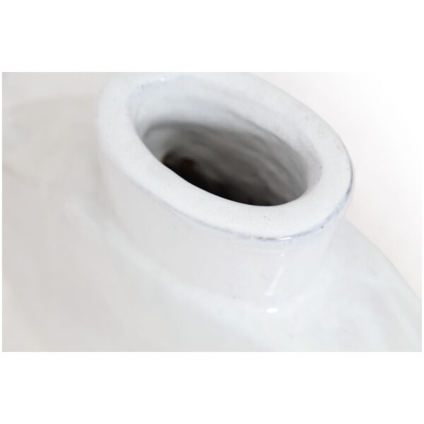 Διακοσμητικό κεραμικό βάζο (69x26x73cm) σε γυαλιστερό λευκό χρώμα. Συσκευασία 1 δέμα ανα τεμάχιο.