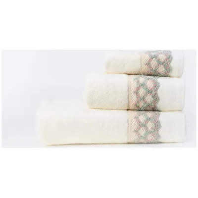 Σετ πετσέτες Beautiful Borea. Διαστάσεις: πετσέτα 50x90cm, 30x50cm. Υλικό: 100% βαμβάκι. Χρώμα: εκρού.