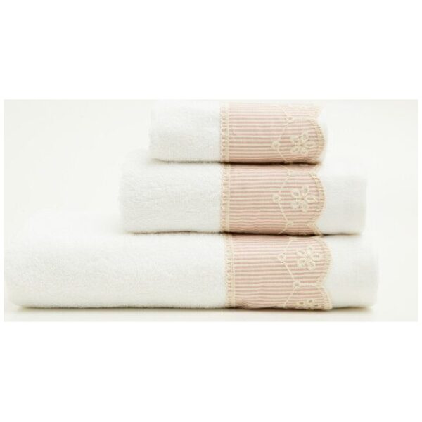 Σετ πετσέτες Pretty Borea. Διαστάσεις: πετσέτα 50x90cm, 30x50cm. Υλικό: 100% βαμβάκι. Χρώμα: λευκό.